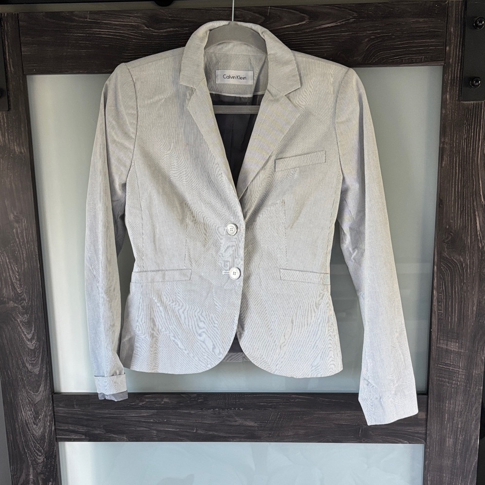 Calvin Klein Women's Light Gray Blazer